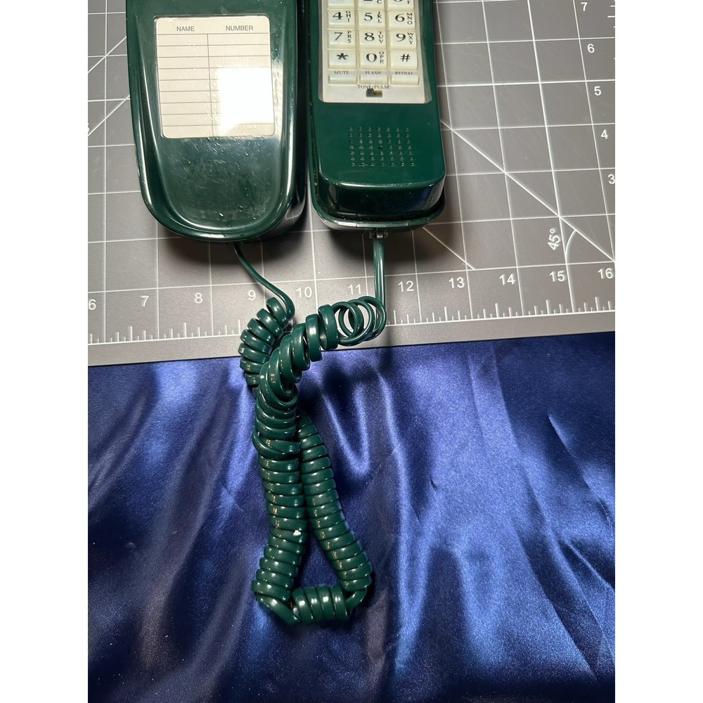 Northwestern Bell Phones Favorite Forest Green Push Button Retro Slimline - Picture 8 of 12